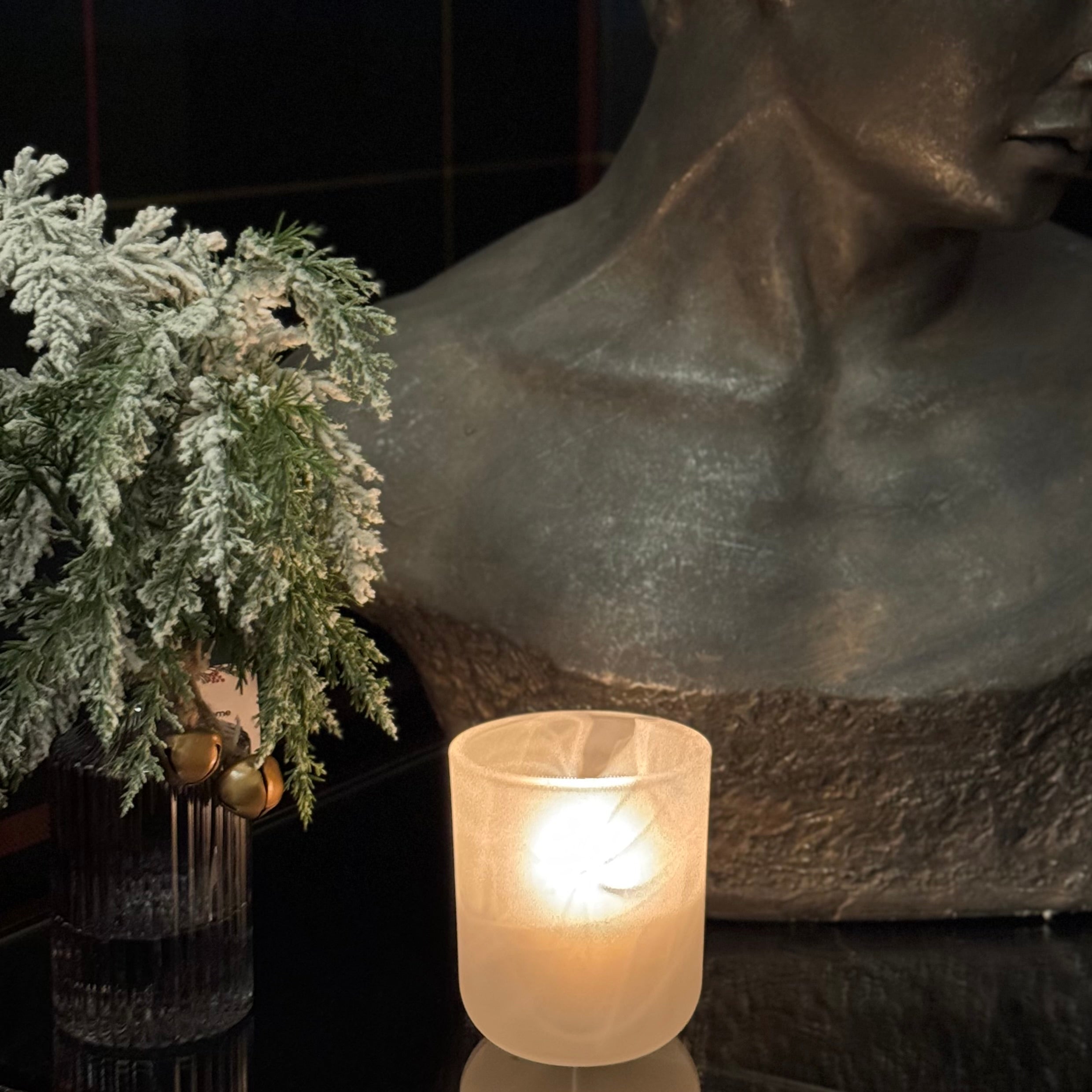 The Meaning of Scent: Choosing a Candle That Matches Your Mood